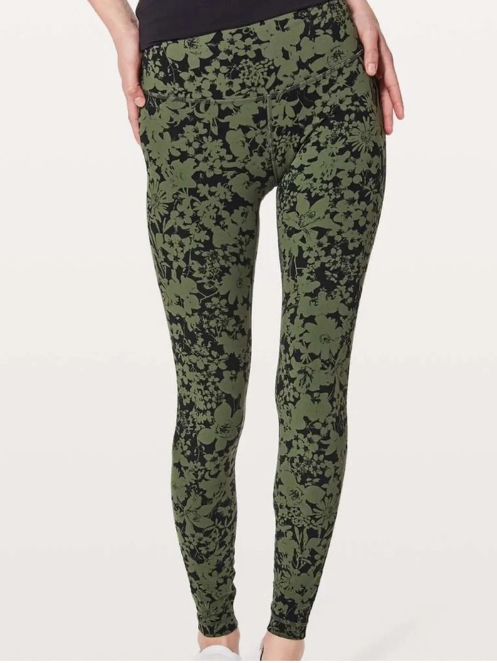 Lululemon Olive Green Floral Leggings Size 6